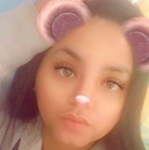 Meet your Posher, Yazmin